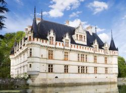 Castle of azay-le-rideau